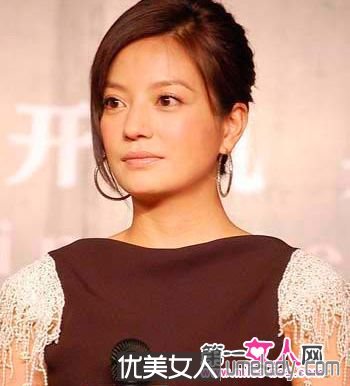 赵薇6款气质发型 俏皮可爱展现知性诱惑(图)(1)_潮流时尚_光明网