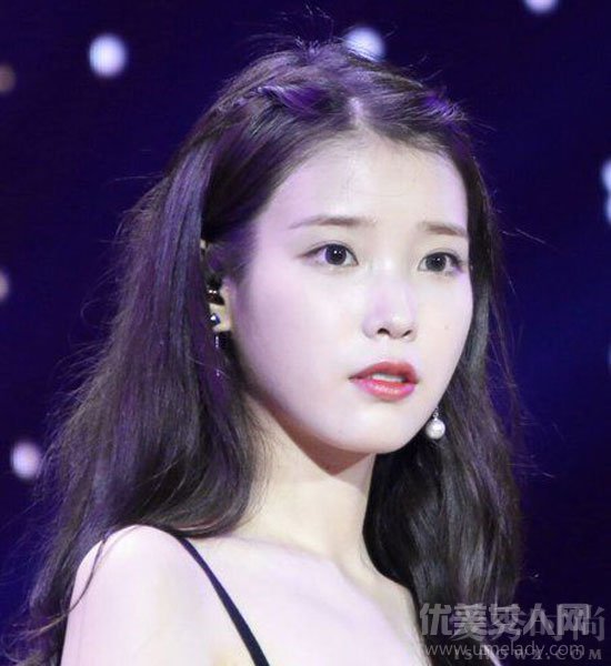 IU