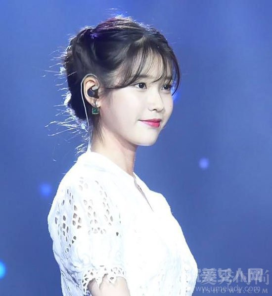 IU