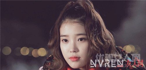 明星示范泡面头_Wuli宋慧乔换新发型了,蛋卷泡面头再次杀回娱乐圈