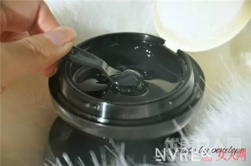 ILLAMASQUA品牌介绍_好用到不行的小众彩妆品牌 你知道几个?