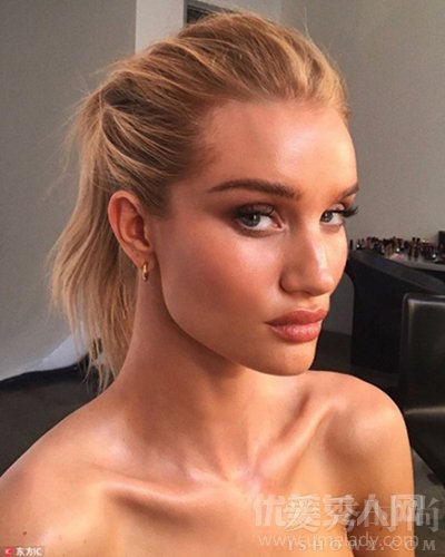 ģRosie Huntington Whitley